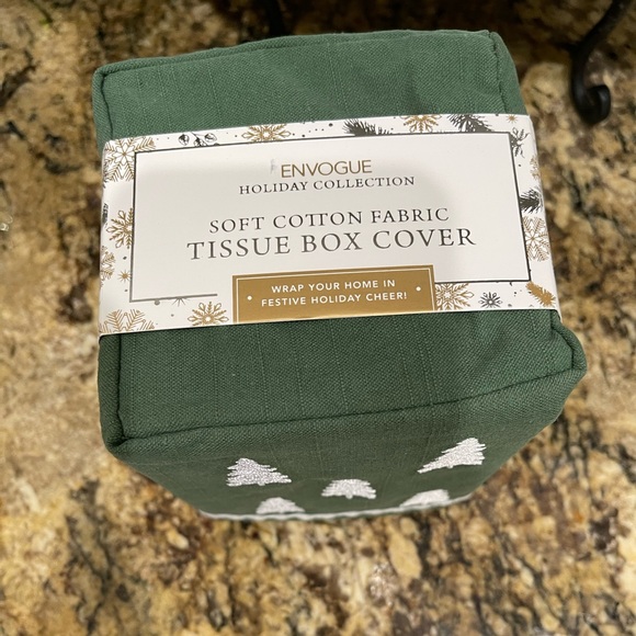 Envogue embroidered christmas tree kleenex box cover - Brand new! - Picture 3 of 5